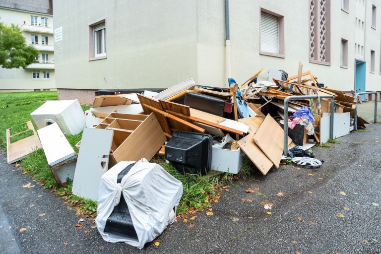 ¿Cómo reclamar los destrozos, daños  y desperfectos en mi vivienda de alquiler por el inquilino?